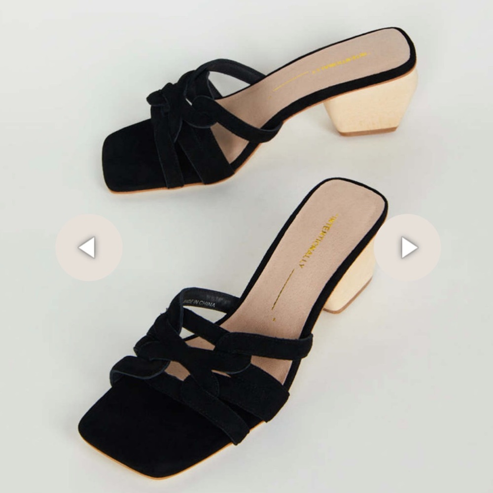 Intentionally Blank Kane Sandals